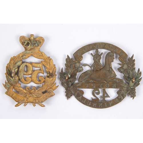 278 - Pre 1881 glengarry badges of the 42nd and 59th Regiments of Foot (K&K 494 and 520). GC (2)  £60-80