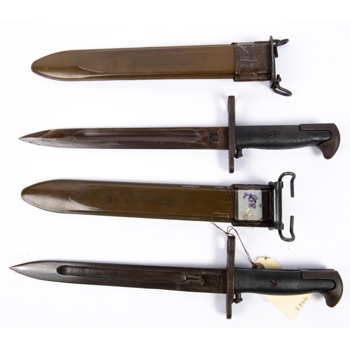 357 - 2 MI1943 knife bayonets, dated 1942 in plastic scabbards. VGC £80-100