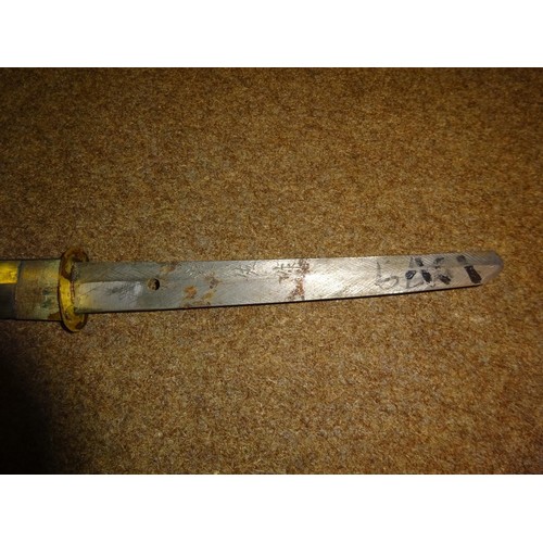 371 - A Japanese sword katana, blade 25½” (polished), the tang with checked file marks and signed with thr... 