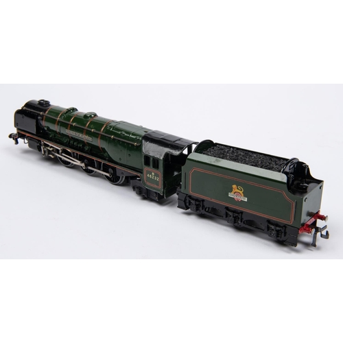 100 - A Hornby Dublo BR (ex.LMS) Coronation Class 4-6-2 locomotive, Duchess of Montrose 46232, in lined gl... 