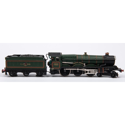 104 - A Hornby Dublo BR (ex.GWR) Castle Class 4-6-0 locomotive, Ludlow Castle 5002, in lined green livery ... 