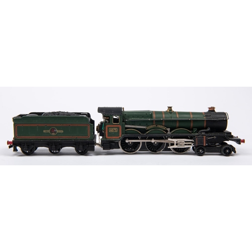 108 - A Hornby Dublo BR (ex.GWR) Castle Class 4-6-0 locomotive, Cardiff Castle 4075, in lined green livery... 