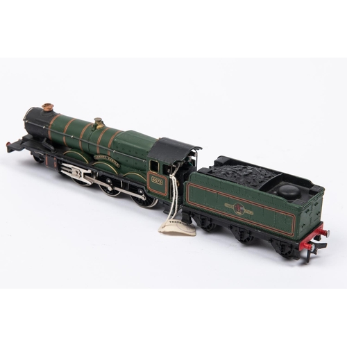 108 - A Hornby Dublo BR (ex.GWR) Castle Class 4-6-0 locomotive, Cardiff Castle 4075, in lined green livery... 