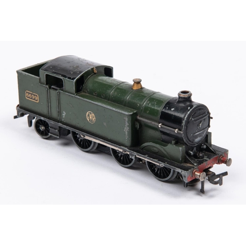 113 - A Hornby Dublo GWR Class N2 0-6-2T locomotive, 6699, in green livery (EDL7). For 3-rail running. GC ... 