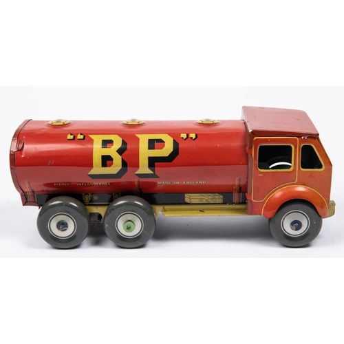 210 - A Mettoy tinplate clockwork Shell BP Petrol Tanker. The cab is in the style of AEC, a 3-axle example... 