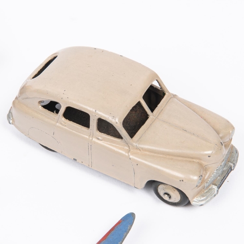 388 - 14x Dinky Toys, most for restoration. Including; a 6-wheel wagon (151b) in red/brown. Vanguard with ... 