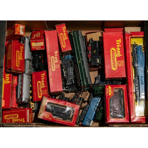 40 - 33x Tri-ang OO gaugerailway items. Including 22x locomotives (including 5x clockwork examples). Incl... 