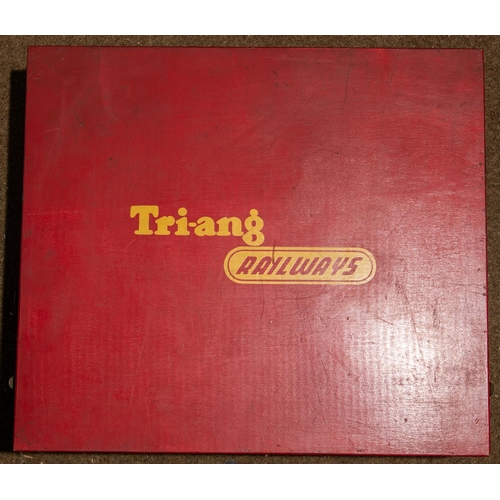 42 - 30+ Tri-ang OO gauge railway items. Including 7x locomotives; 2x Princess Royal Class locos. A Class... 