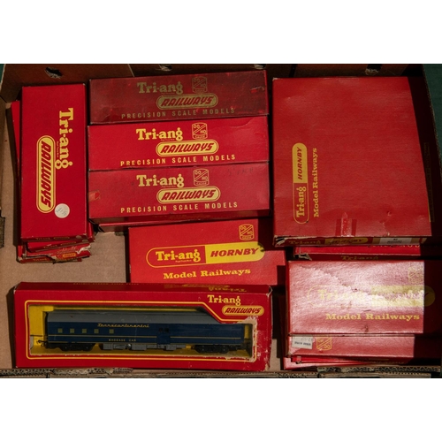 42 - 30+ Tri-ang OO gauge railway items. Including 7x locomotives; 2x Princess Royal Class locos. A Class... 