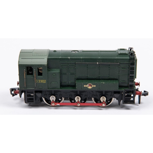 91 - 2x Hornby Dublo BR diesel locomotives for 2-rail running. Deltic Class 55 Co-Co loco (2232). Togethe... 