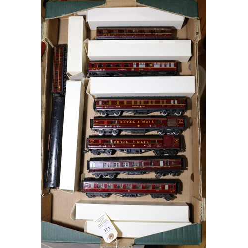 121 - 11x Exley OO gauge tinplate LMS, LNER, etc bogie coaches. Including LMS examples; suburban Full Firs... 