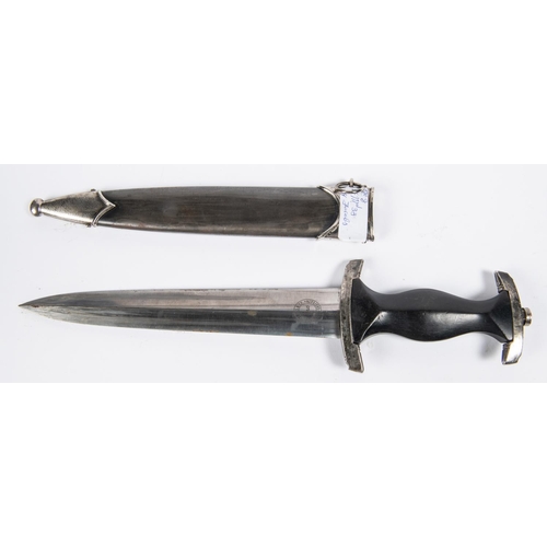 256 - A good copy of a Third Reich 1933 pattern SS dagger, with maker's mark of Jacobs & Co, Solingen-Graf... 