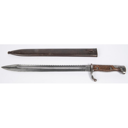 342 - A German M1898 bayonet, saw back blade 14½