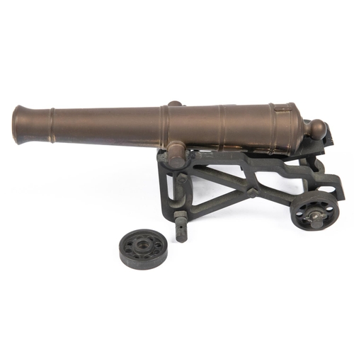 57 - A very nice quality brass model 18th century cannon on 