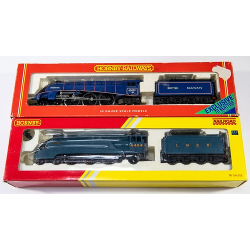 126 - 2 Hornby 'OO' gauge Locomotives. 2x Class A4 4-6-2 Tender Locomotives: 'Falcon' RN 4484. In LNER Gar... 