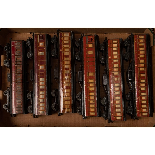 148 - 5x O gauge LMS suburban coaches by Stedman / Leeds Model Co., Hornby, etc. Including; a Hornby Full ... 