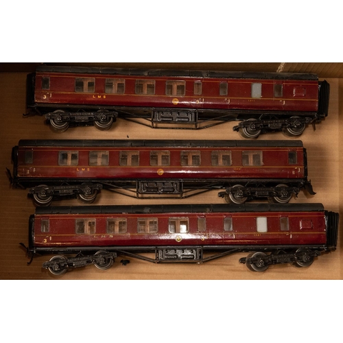 153 - 3x O gauge LMS coaches by Exley. All K5 coaches in maroon livery; 2x Brake Third and a Full First. Q... 