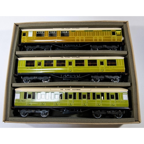 158 - An ACE Trains LNER coach pack (C/4). Comprising; Full First, Full Third and Brake Third. All in teak... 