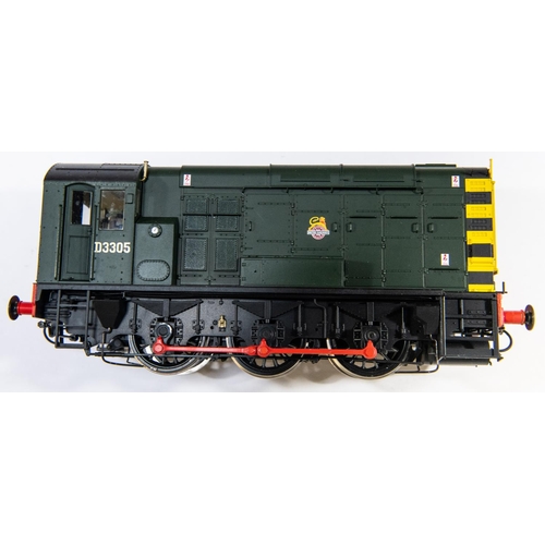 165 - A Dapol O gauge BR Class 08 diesel 0-6-0 locomotive. D3305, in Brunswick Green. For 2-rail running. ... 