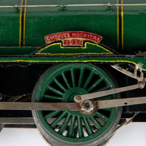 169 - An O gauge clockwork Southern Railway Schools Class 4-4-0 tender locomotive, Christ's Hospital 913, ... 