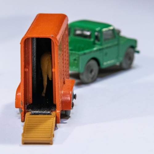 263 - 8x Matchbox Series, plus 2x Dublo Dinky Toys. 2c; Muir Hill Dumper Truck in red with green back and ... 