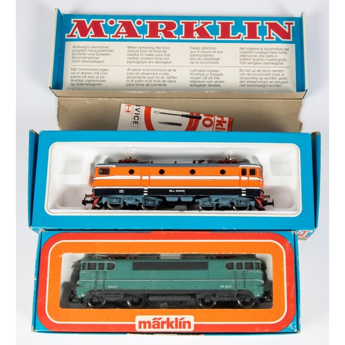 94 - 2 Marklin 'HO' gauge Electric Locomotives. An SNCF Bo-Bo Electric Locomotive (3038). RN BB 9223. In ... 