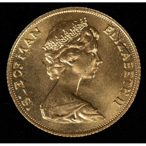 35 - Isle of Man: Elizabeth II regular issue Sovereign 1973, Uncirculated. £280-320