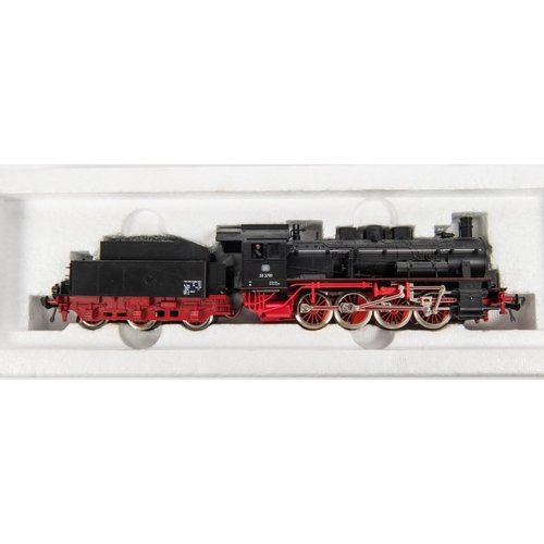 127 - Fleischmann HO DB tender locomotive. A Class 55 0-8-0, RN55 2781 in black and red livery. Plus 10 fr... 