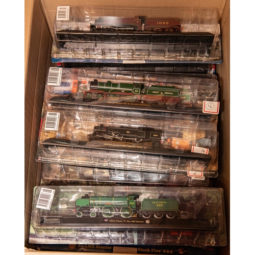 168 - 40x Amer.com magazine issue static model railway locomotives. Including; SR Schools Class 4-4-0, Sto... 