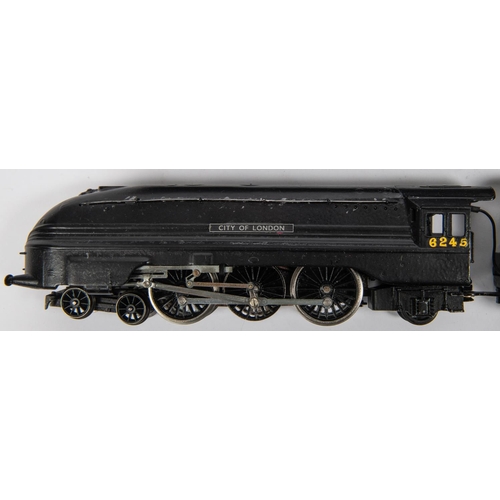 207 - 3x Hornby Dublo locomotives and a Tri-ang Hornby loco for 3-rail running. 2x Hornby Dublo Coronation... 