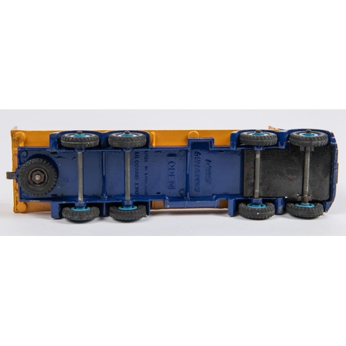 494 - Dinky Toys Foden Flat Truck with Tailboard (903). Example in violet blue with orange flatbed with mi... 