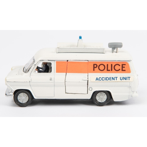 495 - A Dinky Toys Police Vehicles Gift Set (294). Police Mini Cooper (250), Police Patrol Range Rover (25... 