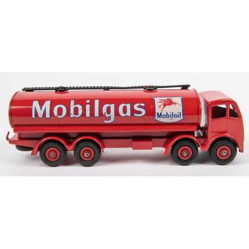 499 - Dinky Supertoys Foden FG 14 Ton Tanker (941). In bright red Mobilgas livery, with ladder to roof. Bo... 