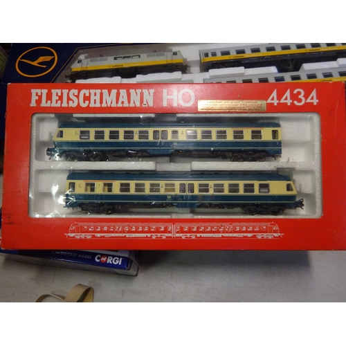 141 - 2 Fleischmann HO sets. Set 6350 Lufthansa Airport Express. Comprising a Class 111 Bo-Bo electric loc... 