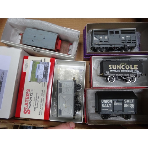 222 - 6x O gauge freight wagons by Slaters and Parkside, etc. Including; an SR 25-ton goods brake van. LMS... 