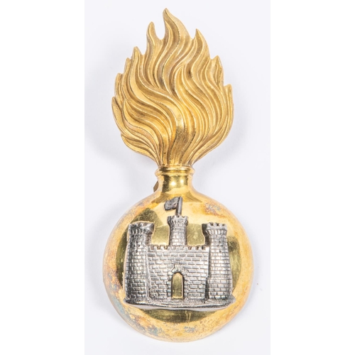 149 - An officer's gilt and silver fur cap grenade of the Inniskilling Fusiliers, with bolt and double pro... 