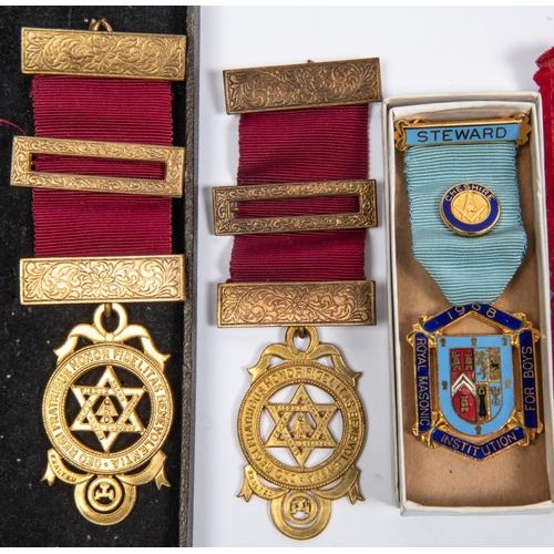 39 - 2 gilt Masonic medals, 4 gilt and enamel Steward's jewels; a gilt Masonic Centenary jewel 1983 and 1... 