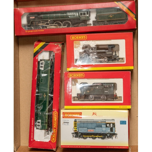 218 - 5x Hornby OO gauge BR locomotives. A Class 09 0-6-0 diesel shunter, 09012, in grey (R2419). A Class ... 