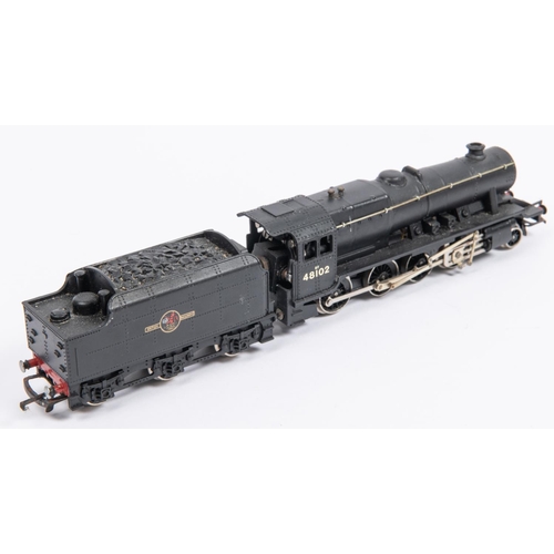 249 - A Wrenn Railways Special Limited Edition BR Class 8F, 48102, in unlined black livery (W2409). Boxed,... 