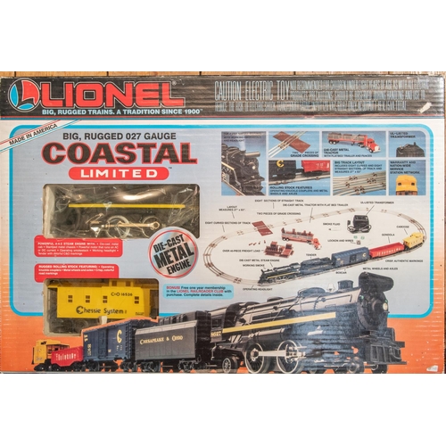 252 - 2x Lionel Trains O gauge American outline train sets. The Super Chief, comprising a Bo-Bo diesel loc... 