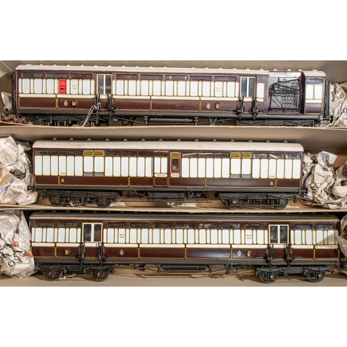 261 - An impressive Royal Mail TPO train made up of a rake of three Gauge Three 2.5 inch gauge LNWR and Ca... 