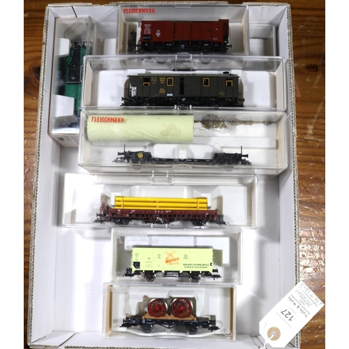 127 - 10 Fleischmann HO gauge Freight Wagons. 3x Low-sided wagons, one with load. Tank wagon BP, Well wago... 