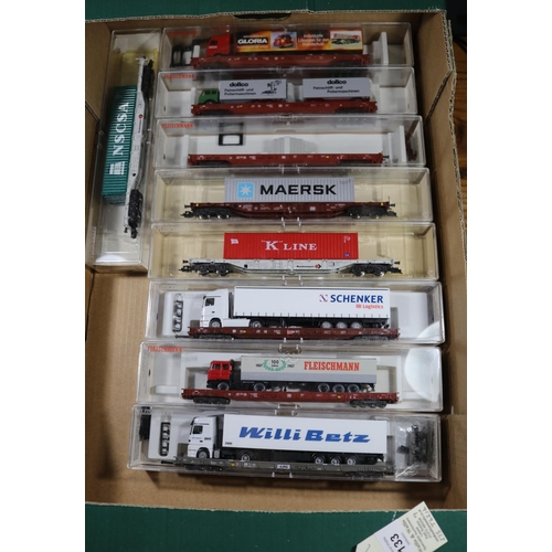 133 - 9 Fleischmann HO gauge High Capacity Flat Wagons. 6 with 4-axle bogies, 5 of which have Herpa Articu... 