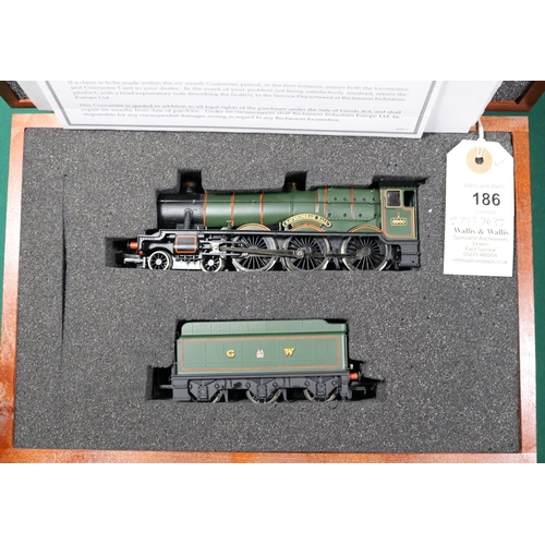 186 - A Bachmann Branchline OO gauge GWR Hall Class 4-6-0 locomotive, Raveningham Hall 6960, in lined Brun... 