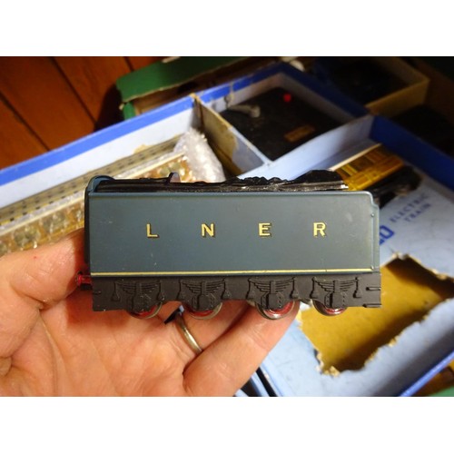 242 - 14+ items of Hornby Dublo railway. Including a EDP1 Passenger Train set comprising; LNER Class A4 lo... 