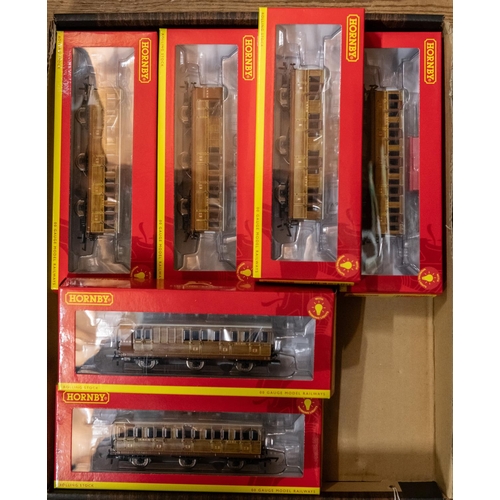 11 - 6 Hornby Hobbies LNER 6 Wheel Coaches. 5x 3rd Class with lights, (2xR.40128) (R.40128A) and 2x (R.40... 