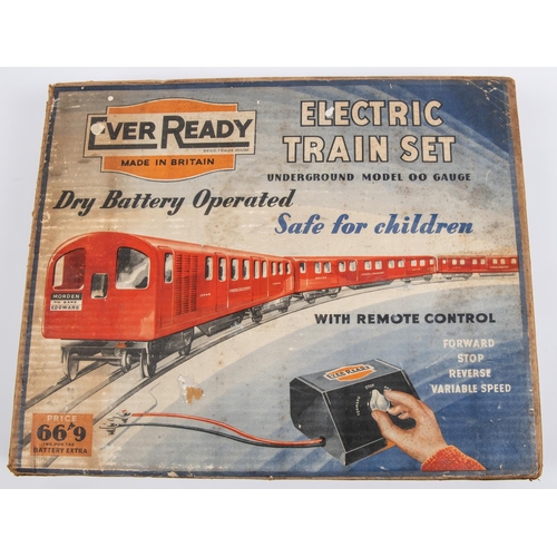 133 - An Ever Ready London Underground Electric Train Set. Comprising; a 1938 stock 3-rail powered driving... 