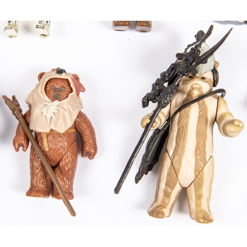 408 - 35 + Vintage Kenner / Palitoy action figures, Includes last 17 Paploo with spear, Anakin Skywalker, ... 