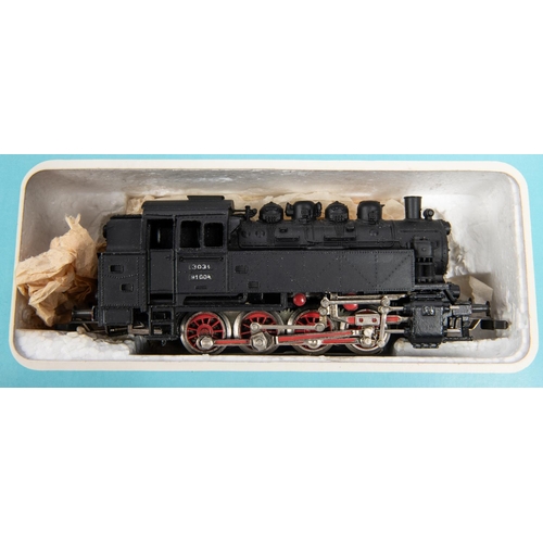 78 - 4x Marklin HO gauge 3-rail steam locomotives. A DB 4-6-0 tender loco, 38 1807, in black (3098). An 0... 