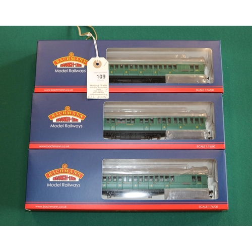 109 - 3x Bachmann Branch-Line Model Railways. A SE&CR Birdcage Brake Third Lavatory Coach Southern Railway... 